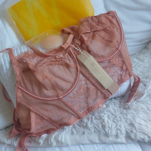 Bustier - Picture 7 of 7